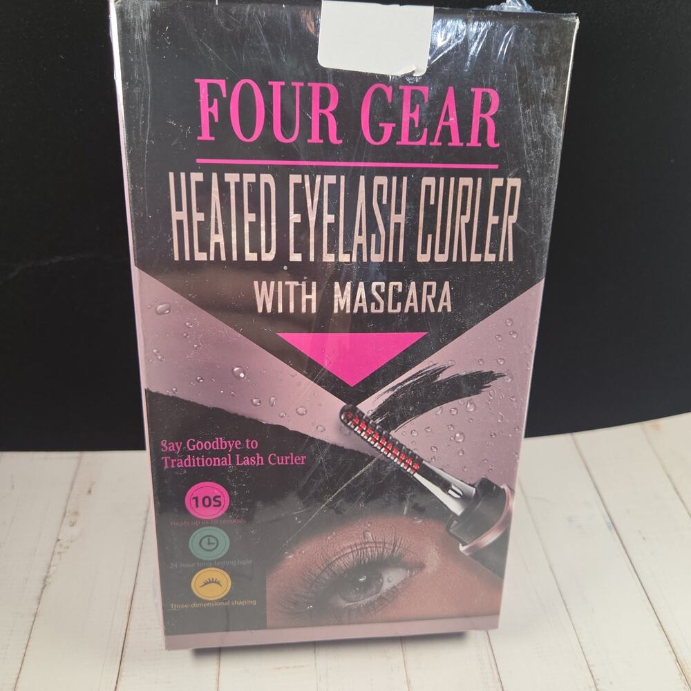 FOUR GEAR Heated Eyelash Curler with Mascara